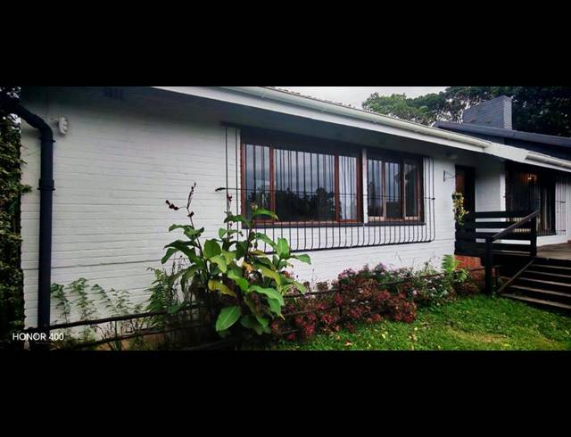 4 BEDROOM HOUSE FOR SALE IN UVONGO